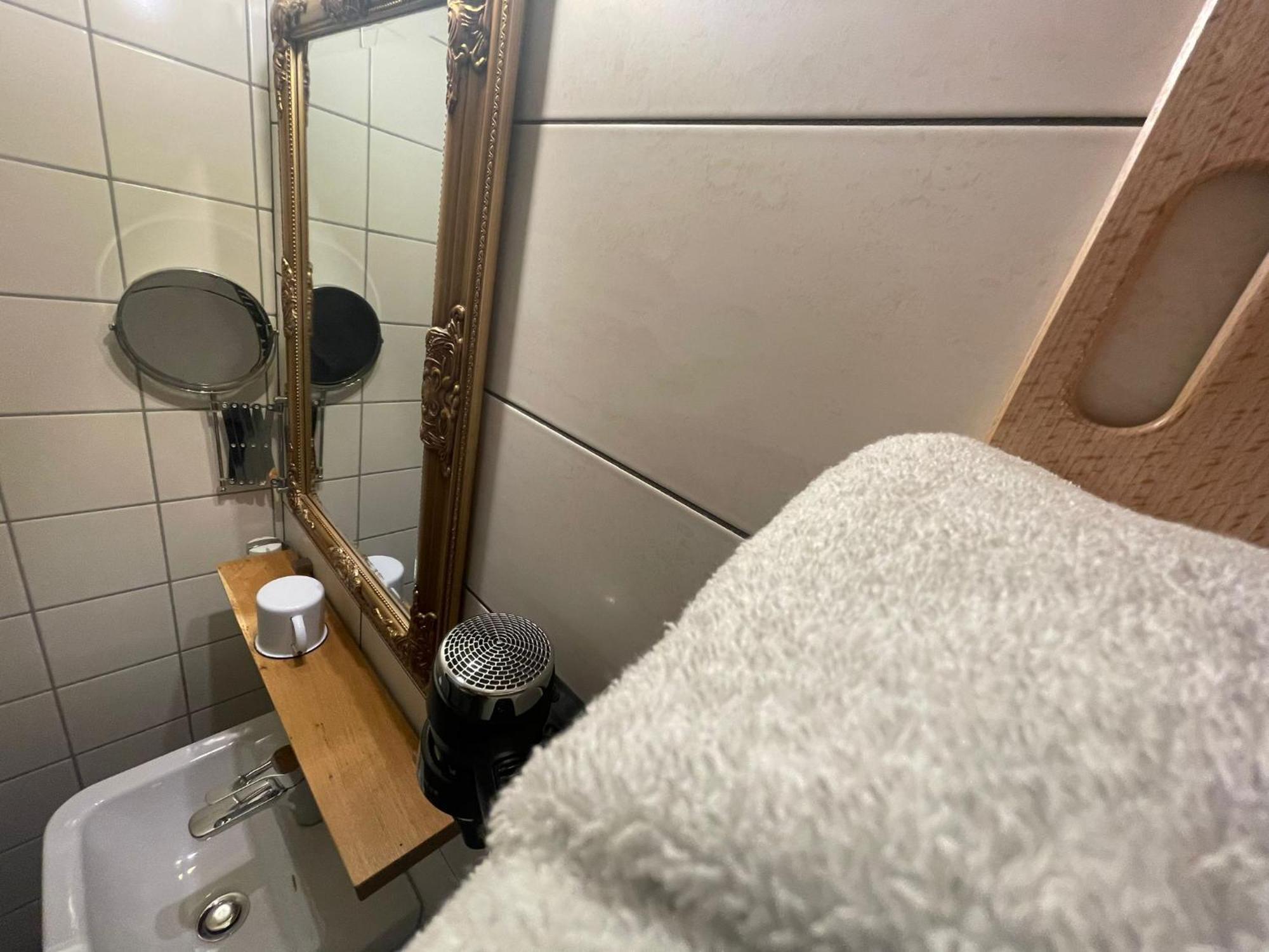 Koby Work&Stay Souterrain Apartment, Wifi&Komfort 허포드 외부 사진